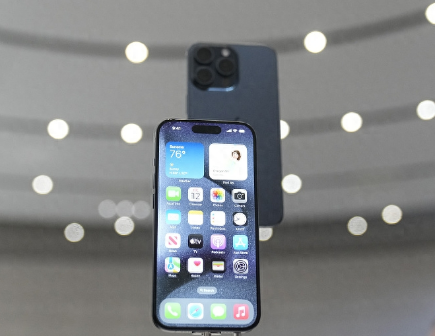 企石镇Apple维修站分享买iPhone15还是华为Mate60 